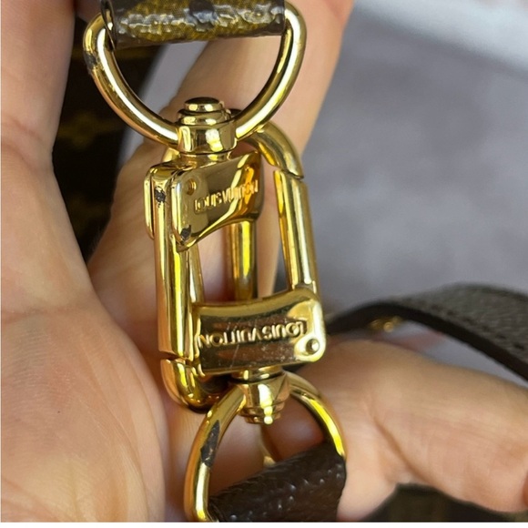 Authentic Louis Vuitton Pochette Métis - Picture 9 of 15